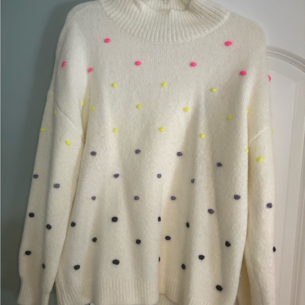 Excellent condition. Loft Pom Pom mock neck sweater.